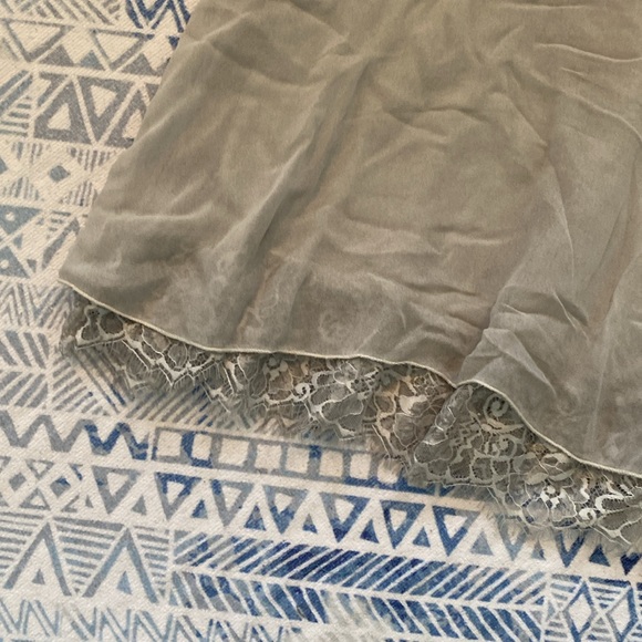 Lacy Gray Camisole - Picture 3 of 6